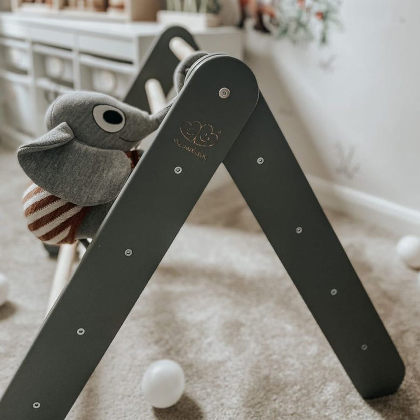 Montessori Driehoekladder - Grijs - Veilig Klimtoestel Voor Kinderen - SpeelSterk SpeelSterk