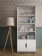 Bookshelf Tomi