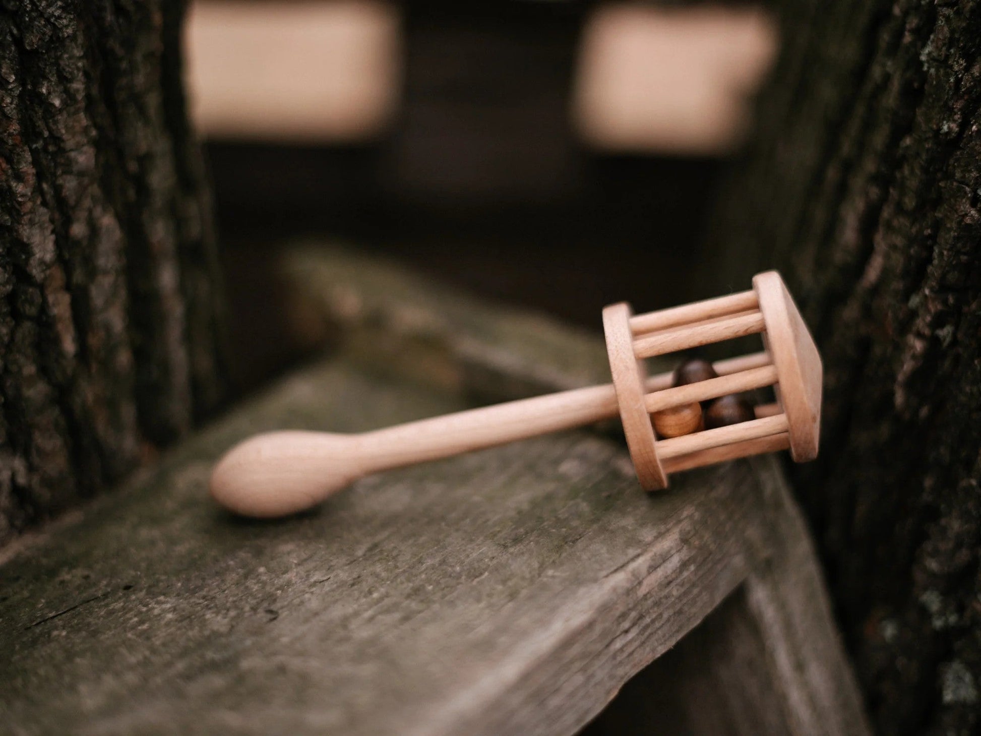 Houten Rammelaar Lelek - Natuurlijke Kleur - Muzikaal Speelgoed - SpeelSterk 
