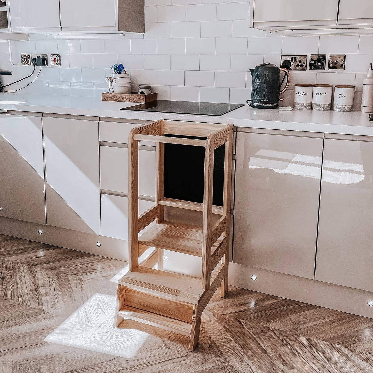 MeowBaby Wooden Kitchen Helper for Children with Board - Natural SpeelSterk.nl