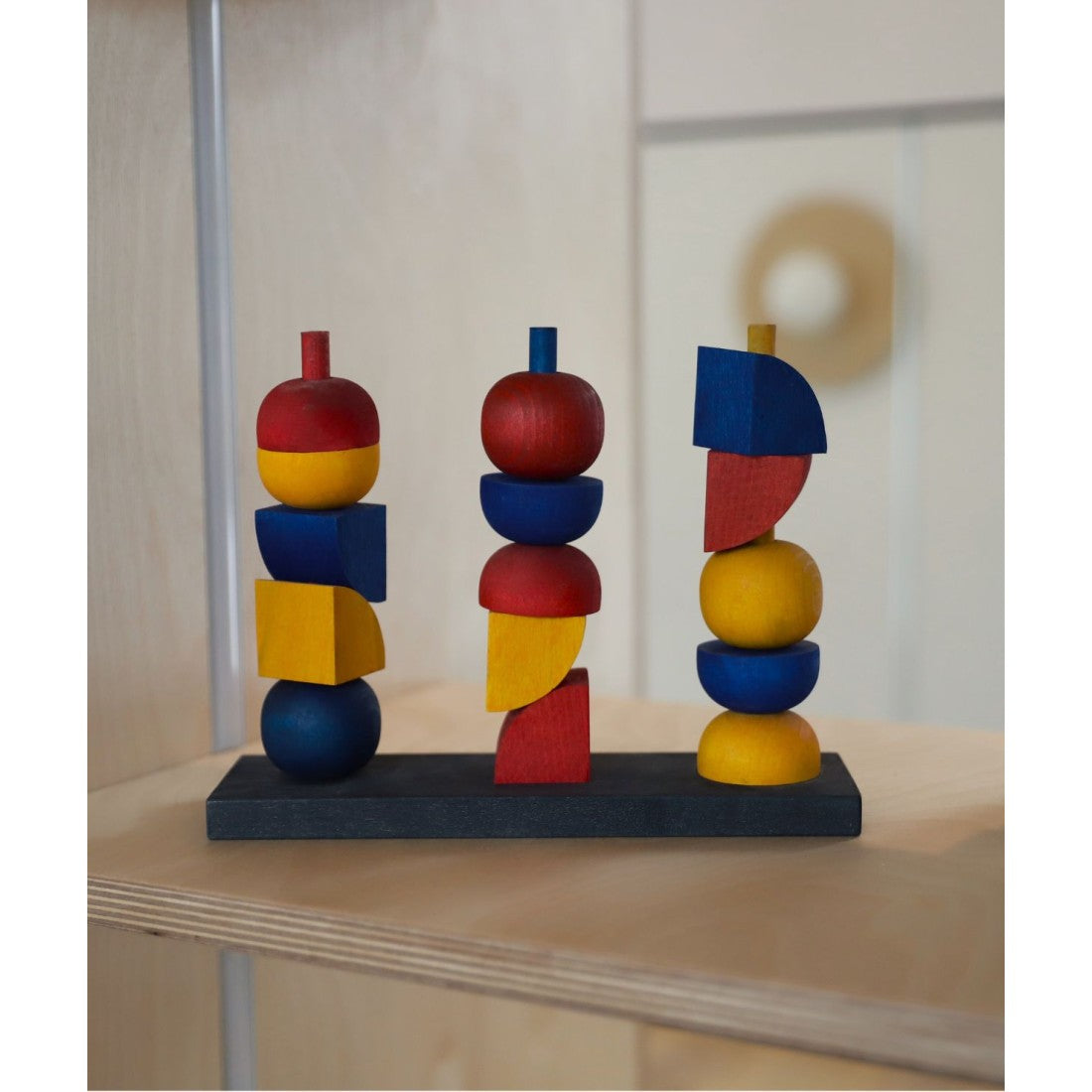 Montessori-inspired Modern Stacking Toy Modern Y SpeelSterk.nl