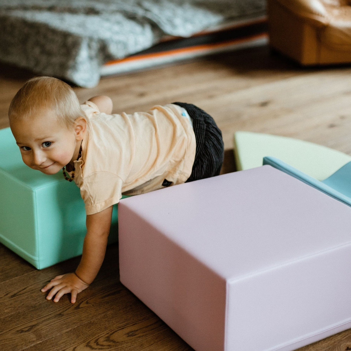 Soft Play 6 Foam Block Set - Light Pastel Explorer - SpeelSterk.nl