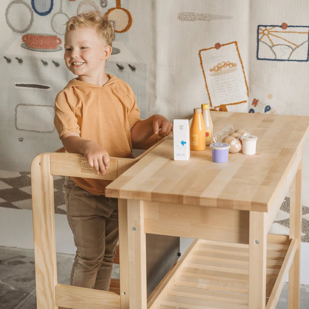 Verstelbaar Keukenhulpje Van Hout - Zwart - Veilig En Duurzaam - SpeelSterk 